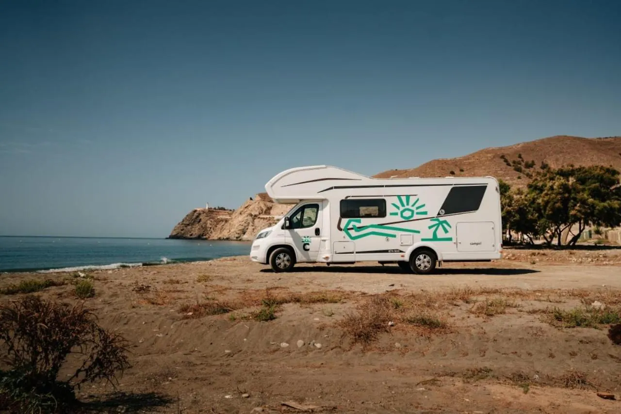 Campiri Base Malaga - Motorhome & Rvs Rental Company Πλωτό κατάλυμα