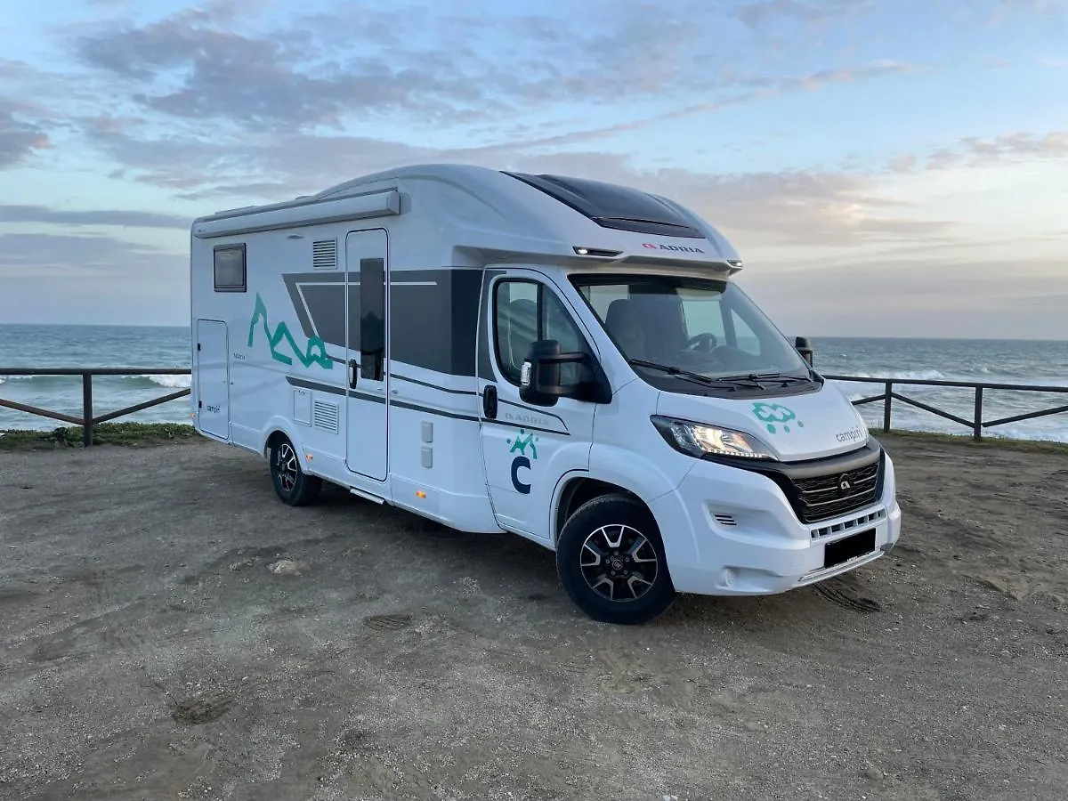 Campiri Base Malaga - Motorhome & Rvs Rental Company Πλωτό κατάλυμα