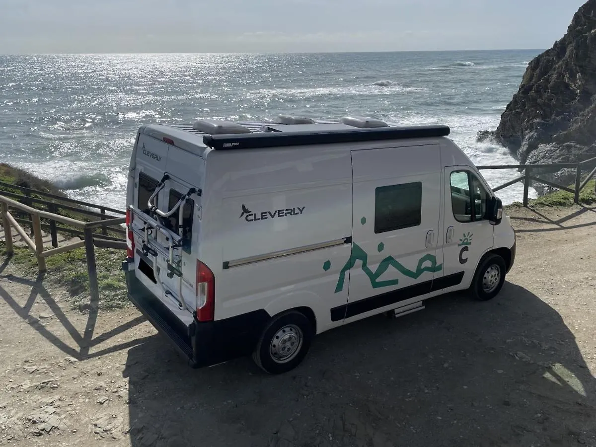 Πλωτό κατάλυμα Campiri Base Malaga - Motorhome & Rvs Rental Company